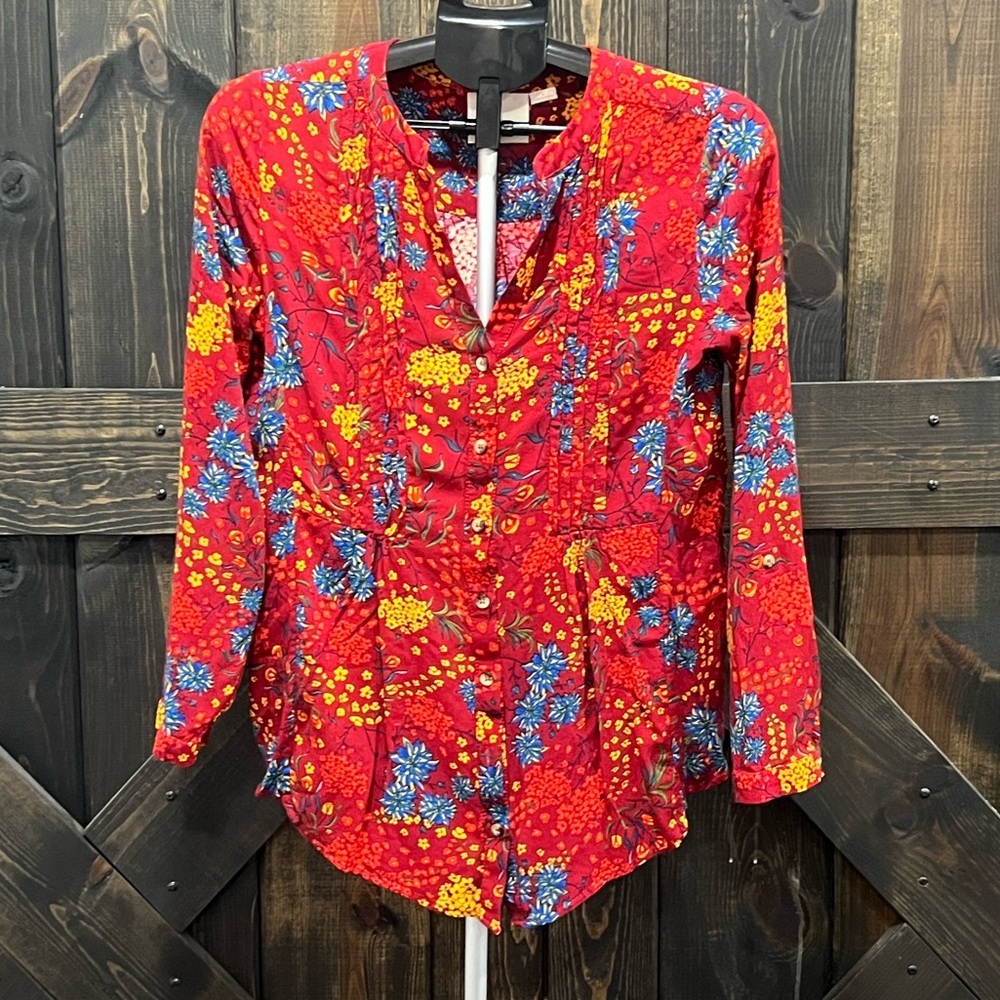 Anthropologie Maeve Floral Blouse M Red Pintucked Button Front Viscose Boho
